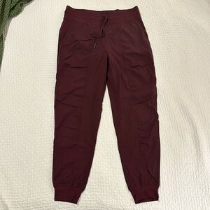 Lululemon joggers size 10